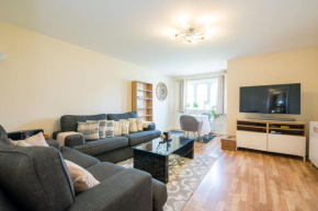 Pass the Keys Perfectly located Isle of Dogs Condo
